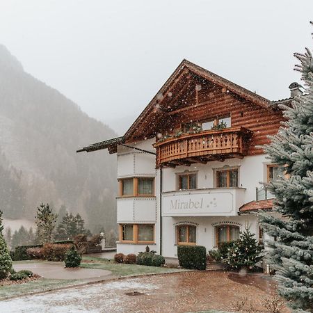B&B Hotel Mirabel Ortisei Eksteriør bilde