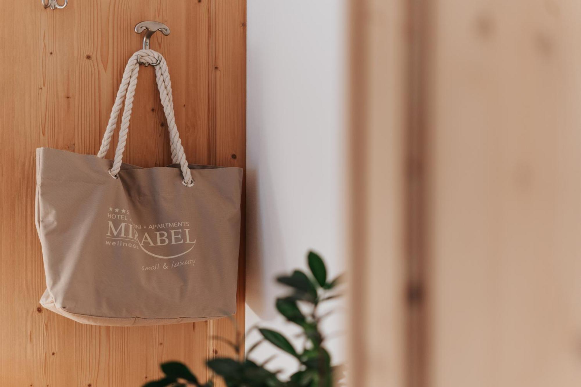B&B Hotel Mirabel Ortisei Eksteriør bilde