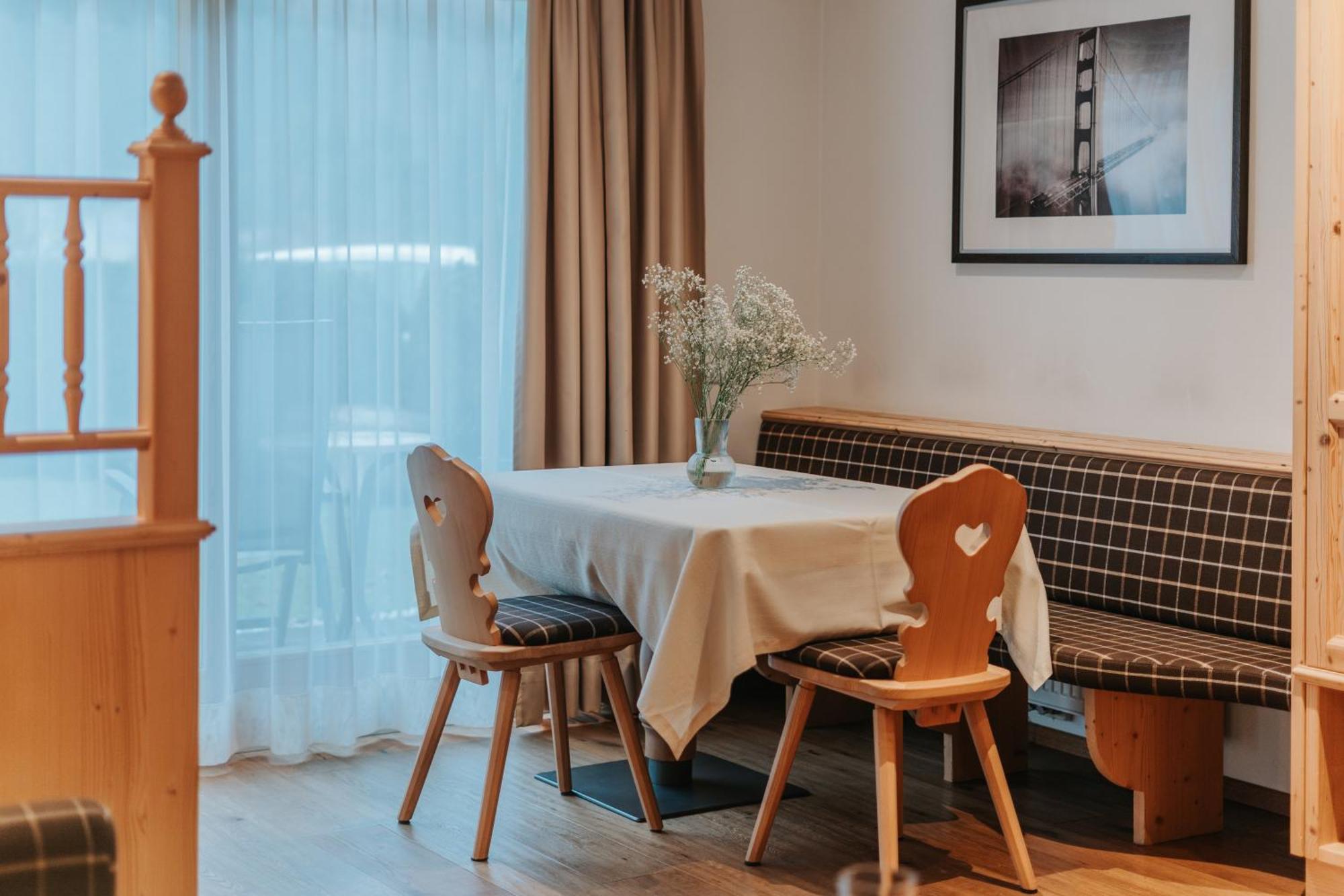B&B Hotel Mirabel Ortisei Eksteriør bilde
